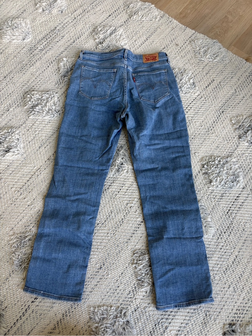Jeans - Picture 2 of 6